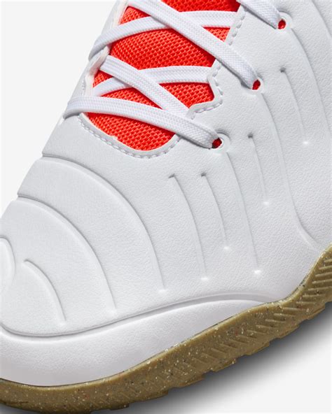 nike legend 10 indoor